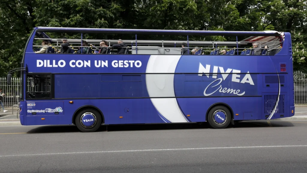 nivea bus 1