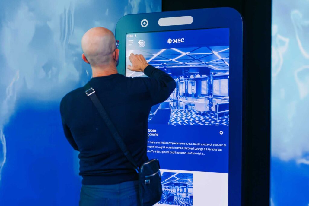 MSC Lighthouse_adverteam_13