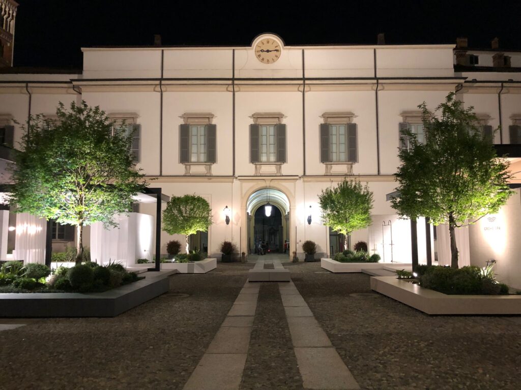 8db70509-eb86-454a-b64b-afe8a57c42f4