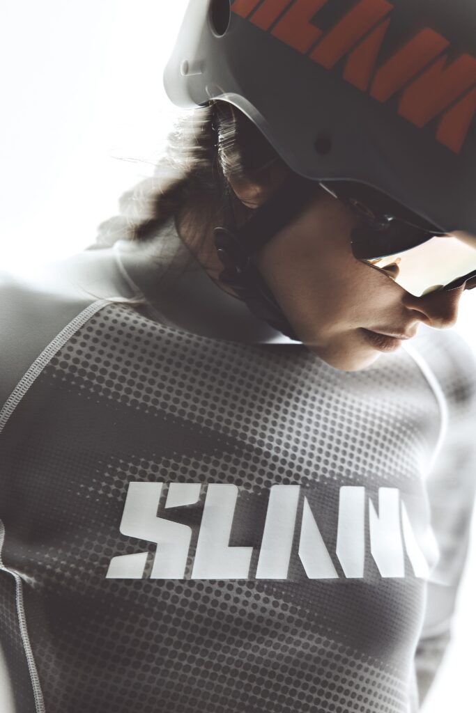 Slam_ADV_2025_3128_