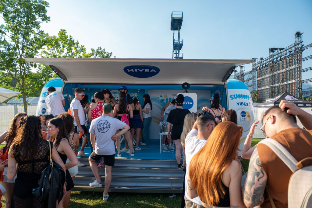 Nivea Soft Nameless 7 Coda allo stand di Nivea Soft Nameless