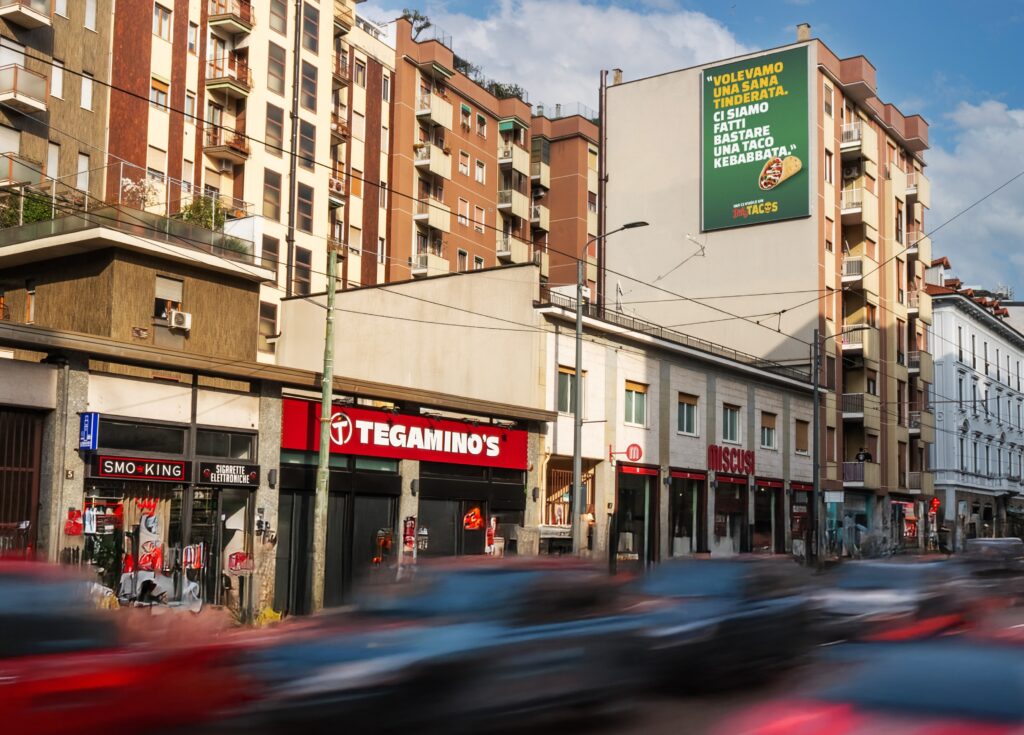 BILLY TACOS DOOH 4 Cartellone campagna DOOH di Billy Tacos a Milano