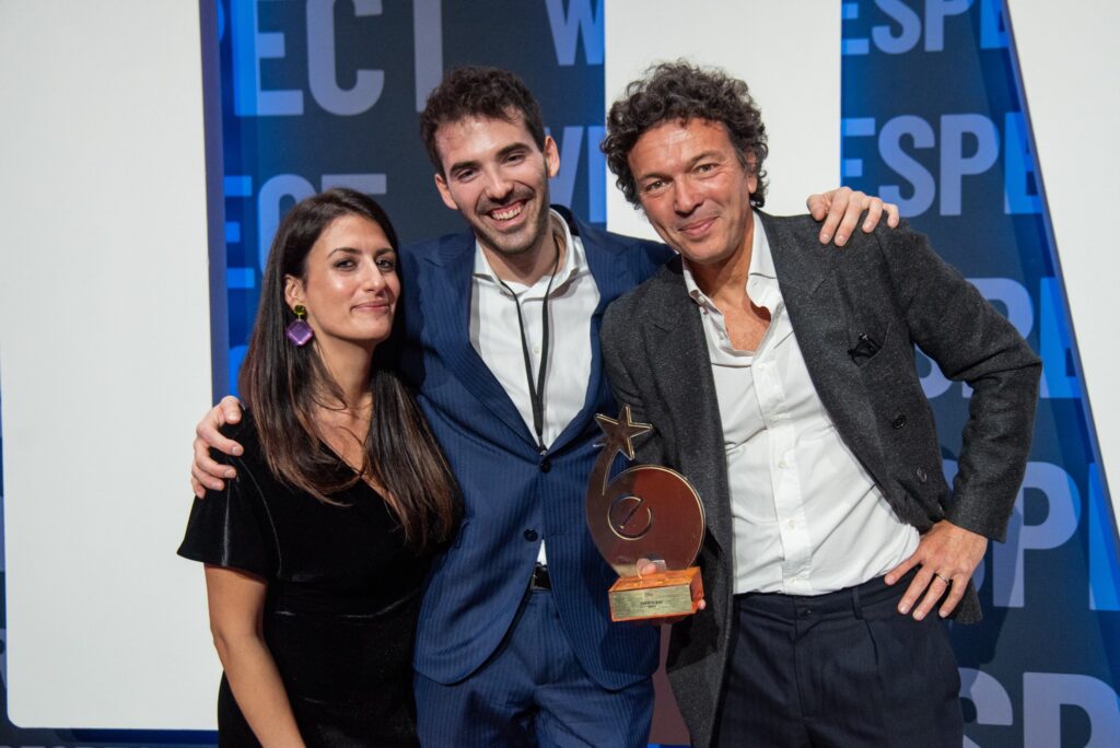 Bea 2025_8 Foto del team premiato per il progetto Campari al Fuorisalone 2025